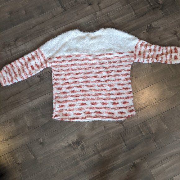 Fuzzy Red & White Stripes Crewneck Sweater - Picture 6 of 7